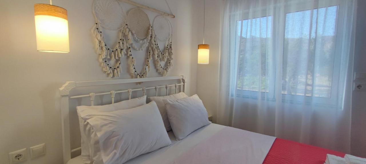 Diana'S Luxury Suites Кітнос Екстер'єр фото