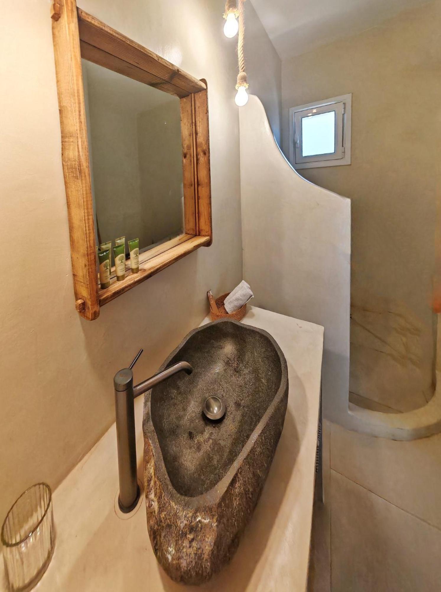 Diana'S Luxury Suites Кітнос Екстер'єр фото